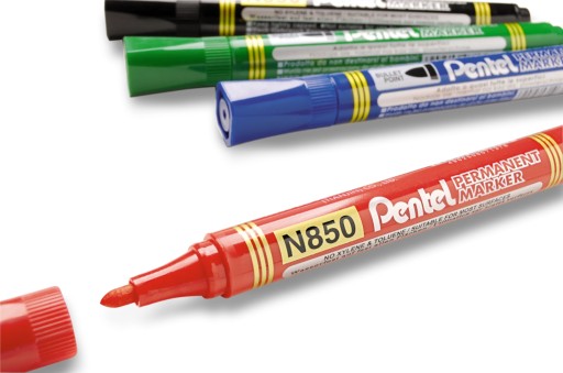 Permanentný popisovač Pentel N850 čierny