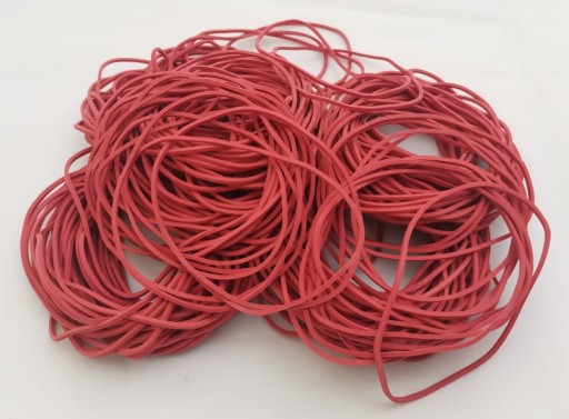 Silné červené gumičky 60x1,5x1,5mm 1kg