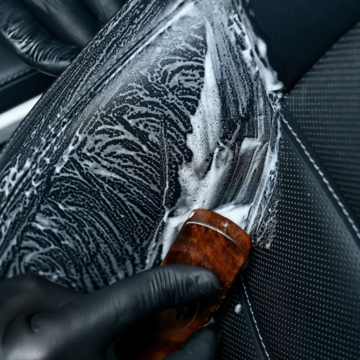 K2 Auron Brush G450 kefa na kožu a čalúnenie