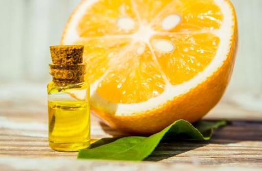 Esenciálny olej 100% prírodná osviežujúca aromaterapia CITRÓN 10ml