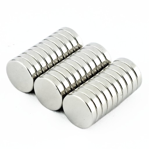 VALEC NEODYMOVÝ MAGNET 7x1,5 N38 SADA 30 KS