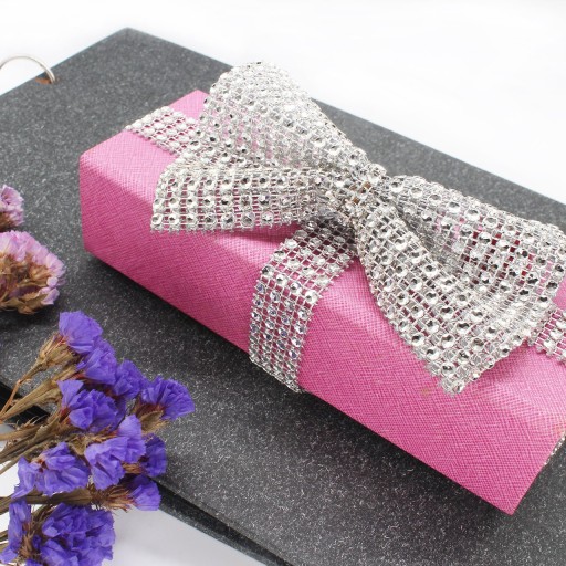 Stuha so zirkónmi, STRIEBORNÉ diamanty, 1,5 m, lesklá