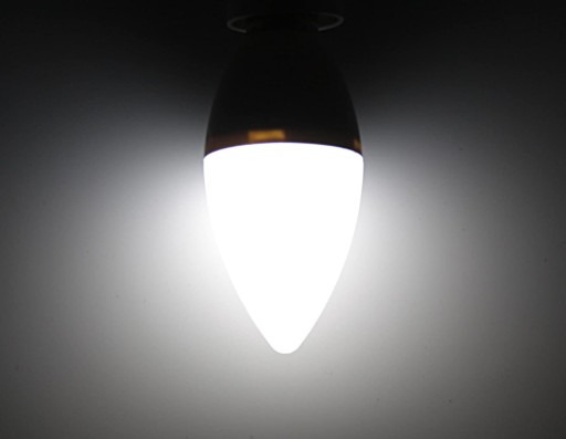 E27 LED žiarovka 7W = 60W 630 lm C37 CCD Viac lumenov SuperLED sviečka