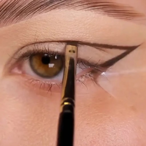 Sada šikmých štetcov na očný make-up, obočie, očné linky a linky Seol hennou