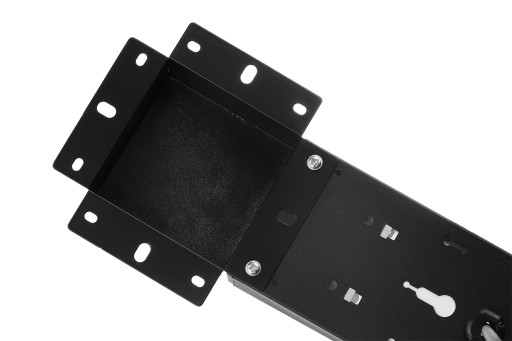 KONEKTOR PRE LINEÁRNU ZÁVISNÚ LAMPU 7 x 4 cm, PÄŤSMERNÝ SPOJOVACÍ PÄŤ LAMPIÓN