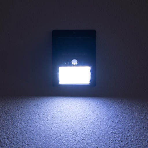 SOLAR LAMPA 20 LED ZÁHRADNÁ NÁSTENNÁ LAMPA SVETLO POHYBU A SÚMRAK SENZOR
