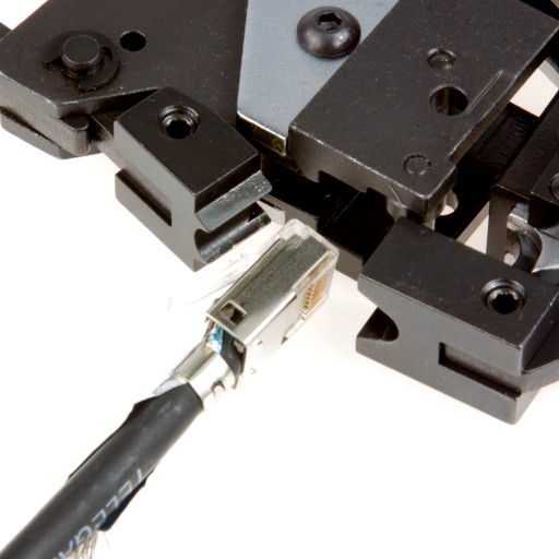 Telegartner RJ45 zástrčka s 6A STP krytom, modrá