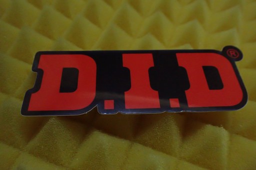 DID D.I.D NÁLEPKA NA MOTOKRÍS 9,4 x 3,6 cm