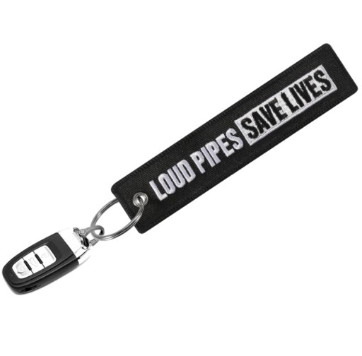 Kľúčenka LOUD PIPES SAVE LIVES prívesok na kľúče