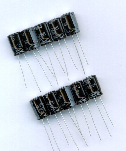 1000uF 6,3V NÍZKY ESR 1000 µF 6,3 V (10 KS) ELEKTROLYTICKÝ KONDENZÁTOR