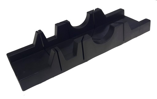Pokosová skriňa s pílou 300 mm, plast