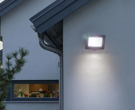 LED svetlomet Halogen Slim LED svietidlo 30W PREMIUM SuperLED