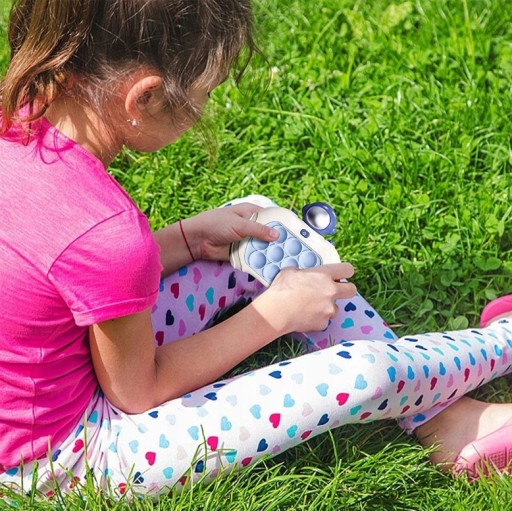 COSMONAUTA PUSH POP ELEKTRONICKÁ ARKÁDOVÁ SENZORICKÁ HRA POP IT