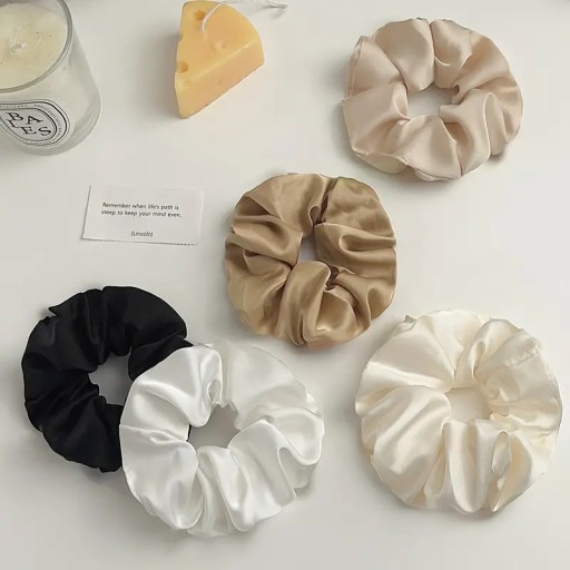 SATIN scrunchies gumička do vlasov, ČIERNA, pružná, BEZPEČNÁ
