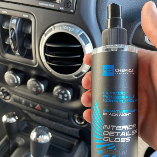 VNÚTORNÝ DETAILER LESK NÁTER NA PLASTY
