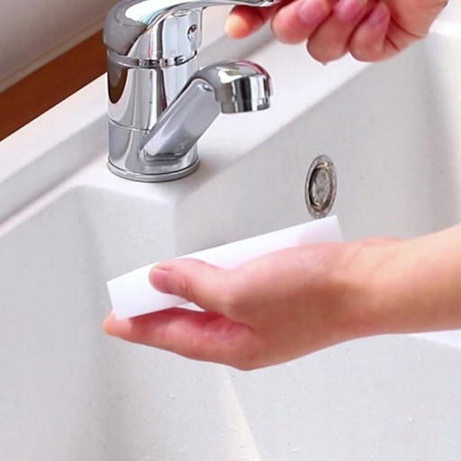 MAGIC SPONGE NA ČISTENIE škvŕn odstraňuje nečistoty