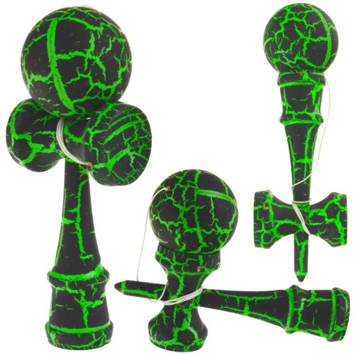 Drevená japonská loptová arkádová hra Kendama