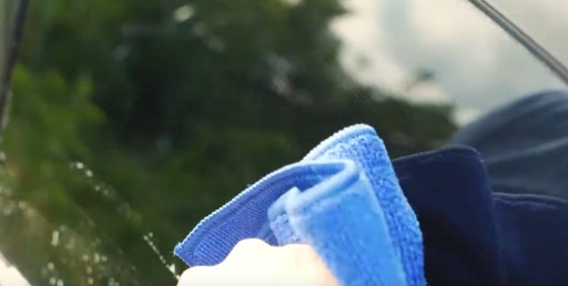 PLAK CANDIVETRO účinný na čistenie okien 750ml 547