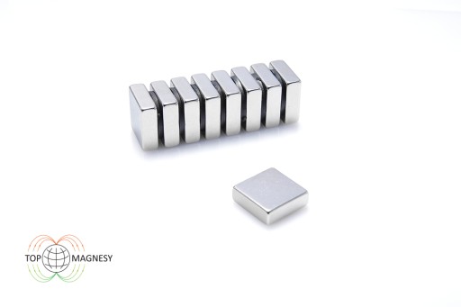 Neodymový tanierový magnet MPŁ 15x15x5 N38