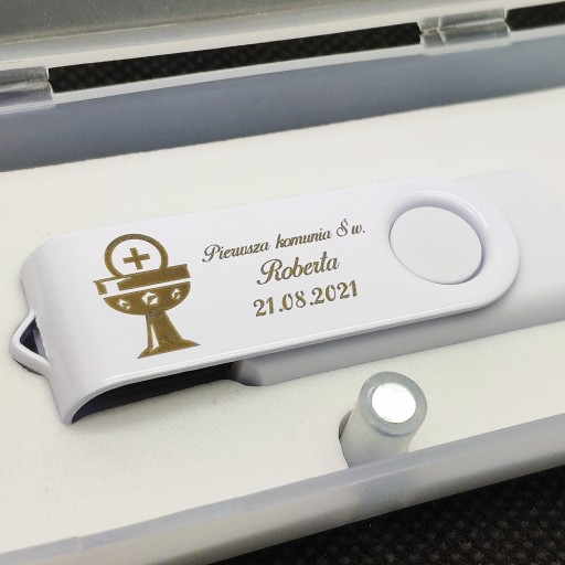 Pendrive 4 GB 2.0 suvenír 1. sväté prijímanie + KRABIČKA