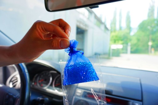 MÔJ VONNÁ TAŠKA AUTO INSENTI - NOVÉ AUTO