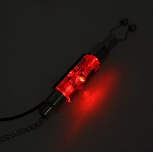 ALARM VEŠIAČKU S LED NA REŤAZI