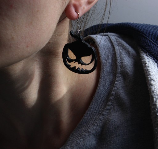 HALLOWEENSKÉ NÁUŠNICE Tekvice tmavé 2 ks