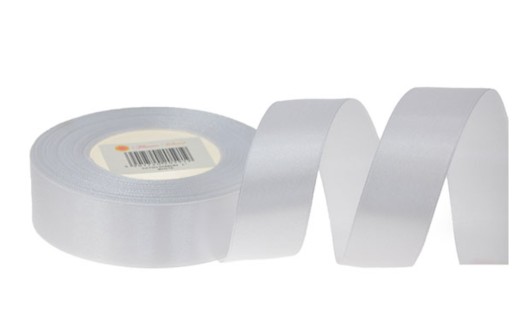 Saténová stuha 32 m 2,5 cm biela