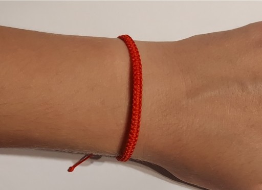 NÁRAMOK ŠŤASTIA MACRAME CELEBRITY KABALA RED NIT