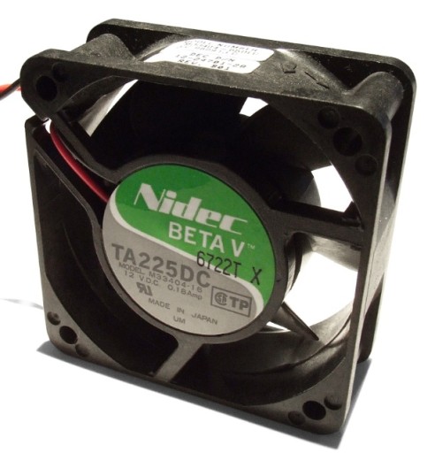 Ventilátor 60x60x25mm 12V v tvare gule (29G27)
