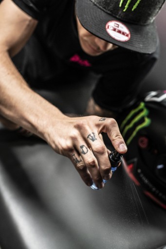 Muc-Off prípravok na čistenie priezorov a skiel prilieb, okuliarov a motocyklov
