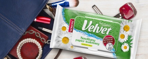 Vlhčený harmančekový toaletný papier VELVET