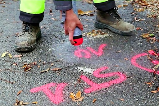 GEODÉZNA FARBA ČERVENÁ ZNAČKOVAČ STOPY 1 ks 500 ml