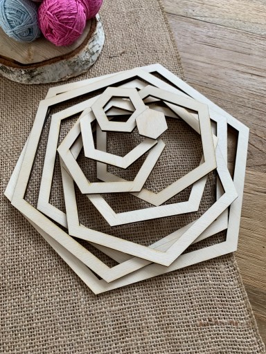 Sada šesťhranných lapačov snov so základňou Macrame 9 ks.