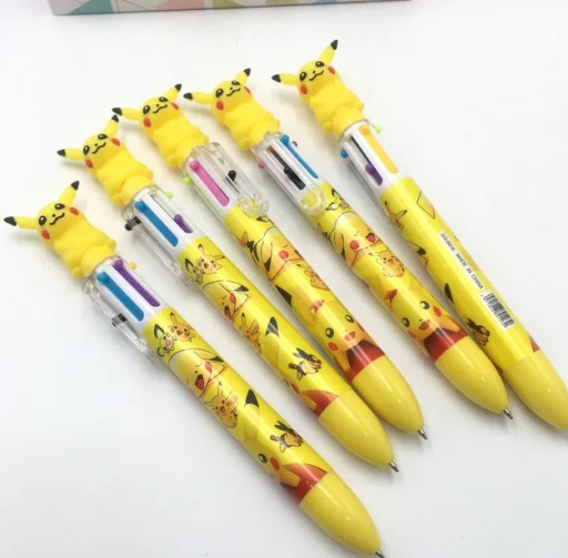 Výsuvné guľôčkové pero, viacfarebné, s figúrkou PIKACHU, 1 kus