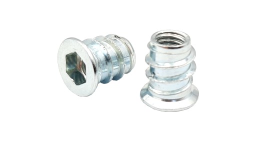 4x Objímka skrutkovacia M8x12,5x15 mm