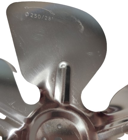 Lopatka ventilátora, kov 250mm 28°, 16W motor