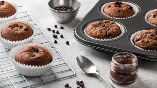 Biele košíčky na muffiny na pečenie x200