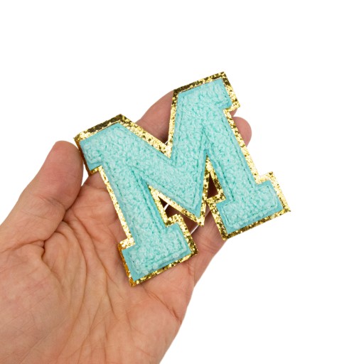 PATCH LETTER M, azúrová, trblietka, modré písmo
