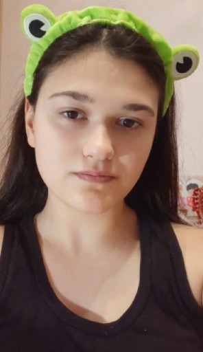 KOZMETICKÁ ZELENÁ MÄKKÁ ČELENKA DO VLASOV NA MAKEUP ŽABIA HLAVA