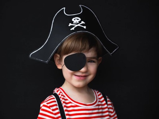 PIRÁTSKA SÚPRAVA, PIRÁTSKA ČIAPKA S NÁPLŇOU NA OČI