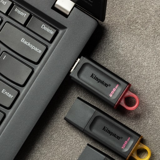 Pevný disk Kingston DataTraveler Exodia 64 GB
