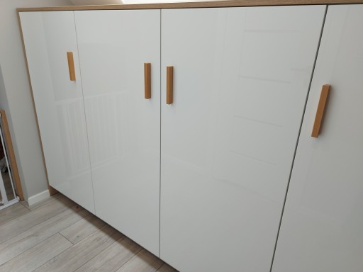 Drevená nábytková úchytka, kužeľ, dĺžka 160 mm