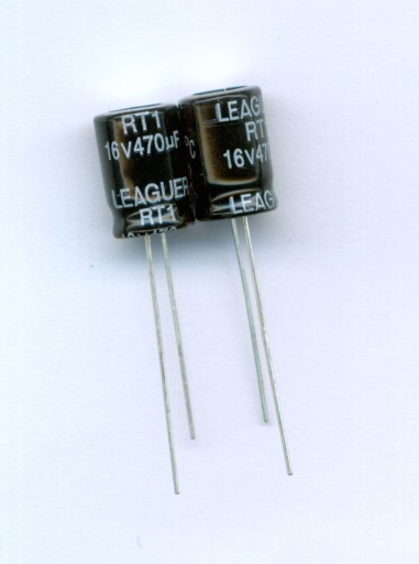 470uF 16V 470 µF 16 V LEAGUER (20 KS) ELEKTROLYTICKÝ KONDENZÁTOR