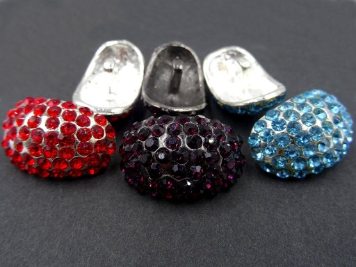 23mm Ozdobné gombíky 1ks STRIEBORNÉ zirkóny ČERVENÉ OZ41 8697