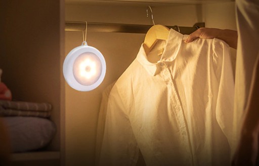 LED lampa, pohybový senzor súmraku, háčik na BATÉRIE