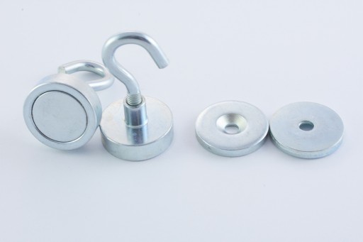 Magnetický držiak s podložkou a 20mm háčikom