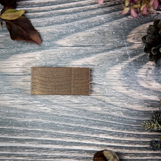 Pendrive drevený tmavý orech široký 2 GB