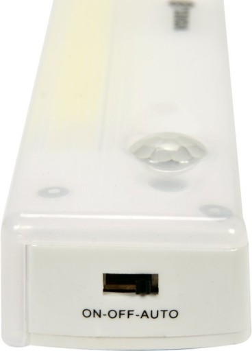 LED NOČNÁ LAMPA 120LM SENZOR POHYBU A SÚMRAK