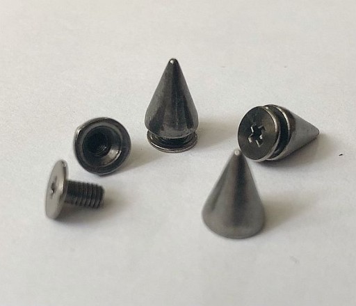 SPIKE Čapy 9,5mm so skrutkou, 10ks, tmavý nikel